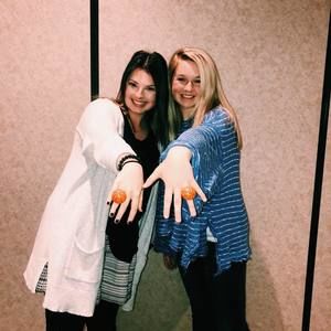 Meet your Posher, Isabel